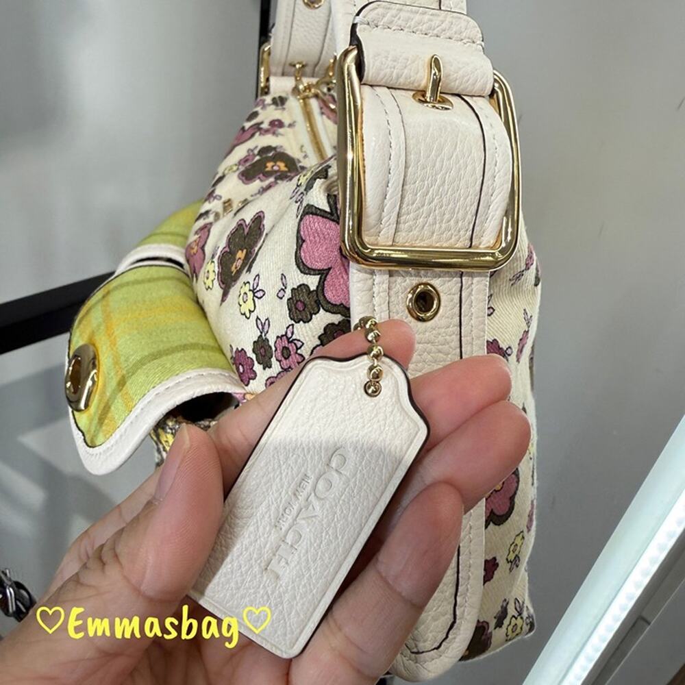 Coach Cargo Shoulder Bag With Floral Print CDW55 Chalk/Daisy - Picture 5 of 15